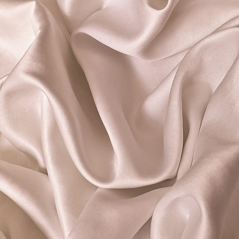Set lenjerie de pat din satin