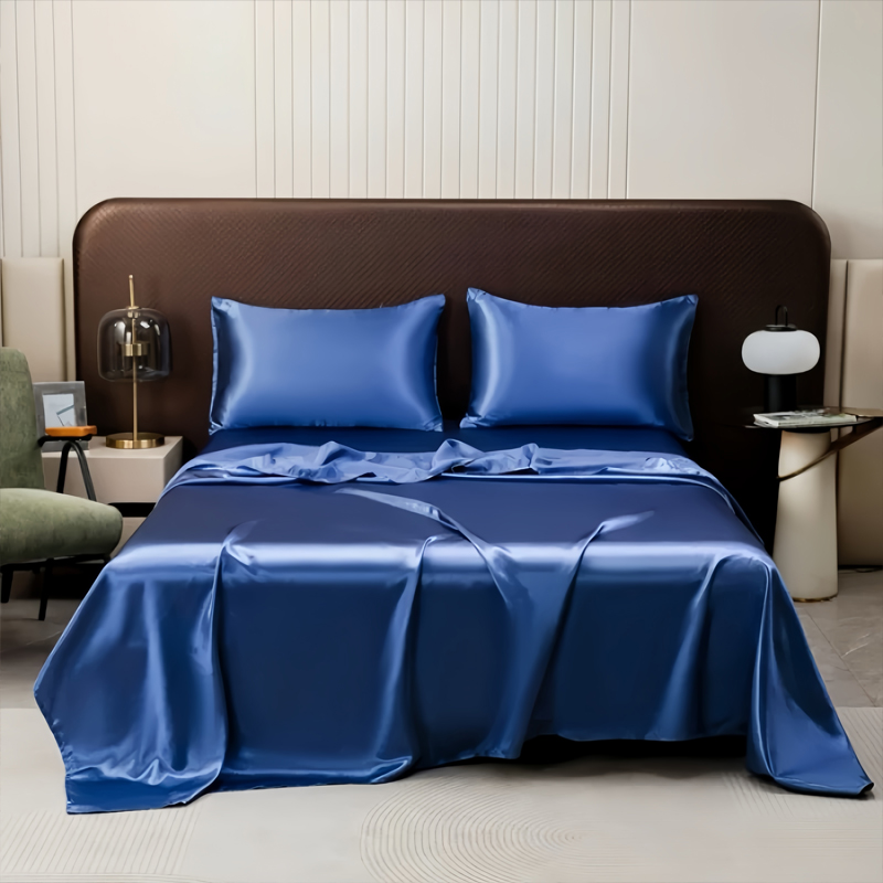 Set lenjerie de pat din satin